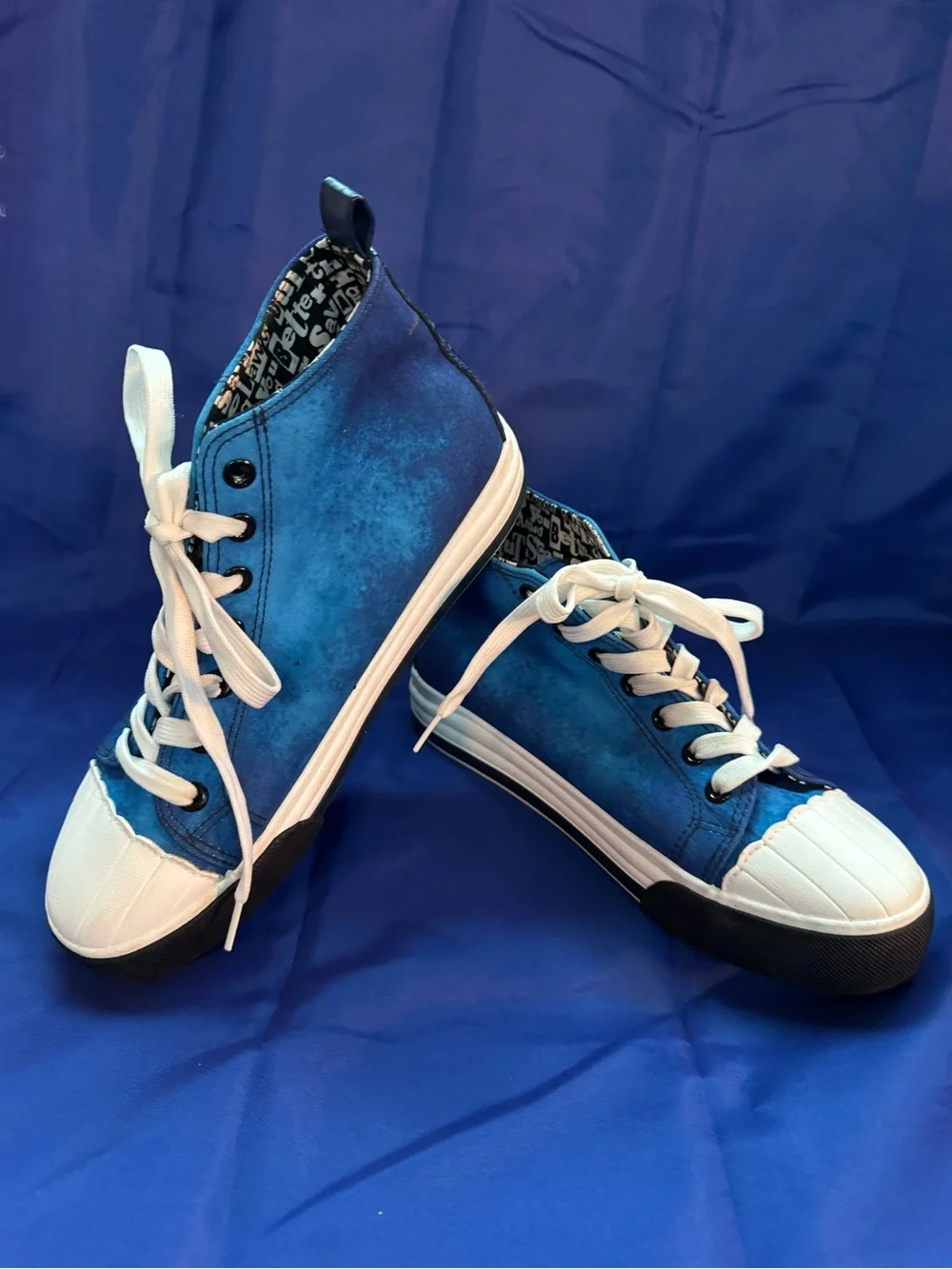 Disney Villains EUC ladies high top sneakers